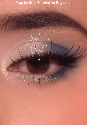 Step by Step Blue Eyes Makeup Tutorial for Beginners
