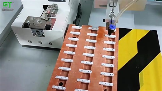 🏭 OKATA Automatic Screw Locking Machine 🌟 The OKATA Automatic Screw Locking Machine integrates advanced screw fastening technology with intelligent control systems, providing fast, precise, and stable screw locking performance for various electronic and industrial products. ✨ With fully automated screw feeding, positioning, and tightening, along with real-time torque monitoring, it ensures consistent assembly quality, improves product reliability, and effectively reduces labor costs and human 