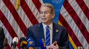 U.S., China to lower tariffs for 90 days while trade talks continue