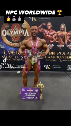 🔥🔥🔥 JUŻ PO ZAWODACH! 🔥🔥🔥 JESTEM MEGA ZADOWOLONY I USATYSFAKCJONOWANY — to był dzień pełen emocji, adrenaliny i pasji! 💪💪💪 Zdobyłem: 🥇 1. miejsce w OPEN REGIONAL QUALIFIER 🥈 2. miejsce w MASTERS 🥈 2. miejsce w TRUE NOVICE 💥💥🔥 To dla mnie OGROMNY SUKCES i kolejny krok do spełnienia wielkiego marzenia — ZAWALCZYĆ O KARTĘ PRO! 🔥💪 Federacja NPC pozytywnie mnie zaskoczyła — pełen profesjonalizm, świetna organizacja, niesamowita atmosfera 👏🙌 Ale przede wszystkim… DZIĘKUJĘ WAM WSZYSTK