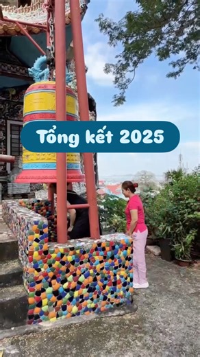 Tổng kết năm 2025 ----------------- HỌC GIAO TIẾP/IELTS: 🧑‍🎓 Mỗi lớp học ít học viên 👩🏻‍🏫 Giáo viên nhiệt huyết, tận tâm có từ 02 năm kinh nghiệm giảng dạy Giao tiếp, đầy đủ bằng cấp, chứng chỉ tiếng Anh, sư phạm ⭐️ Được sửa bài về nhà siêu kỹ 📖 Giáo trình chuẩn quốc tế được biên soạn dễ hiểu để học viên có thể luyện tập thêm tại nhà 💵 Học phí tiết kiệm Inbox/zalo 0336044012 để được tư vấn và test đầu vào nhe 🥰 | Roomie Study