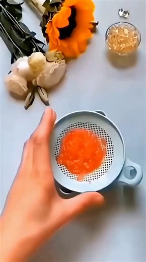 🍅 TOMATO + EGG YOLK + GRAM FLOUR | GLOWING SKIN IN 10 MINUTES #skincare #shorts #facemask
