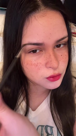 Get Ready With Me: Simple Glitter Makeup Tutorial