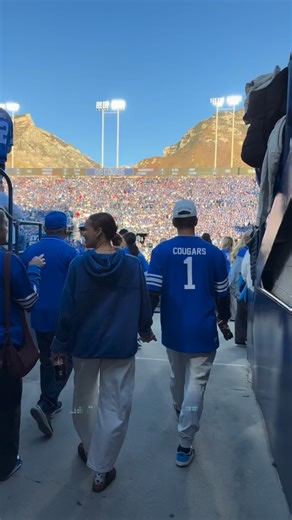 A night to remember🔥🔥🔥 #holywar #byucougars #gocougs🐾 Amazing vid @mskonnard ❤️ | Aaron Skonnard