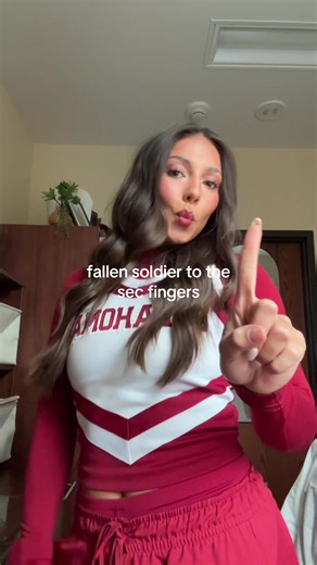 Boomer | sdc fingers meaning