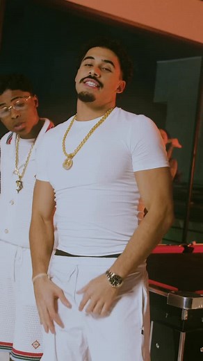 NILO on Instagram: "Ano novo, vida nova…"