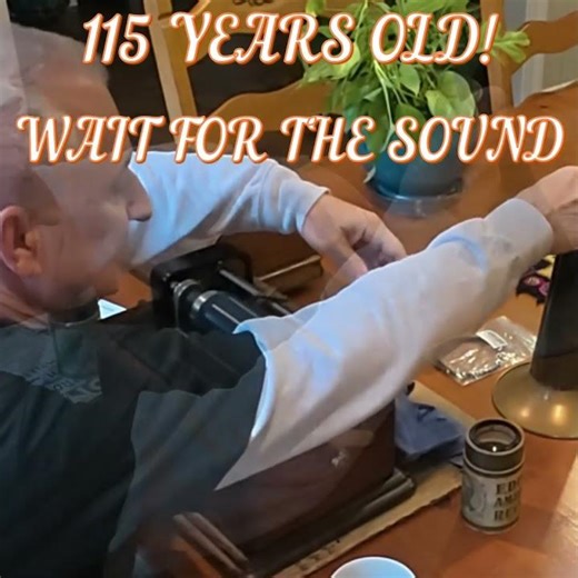 The Sound of 1911: The Edison Cylinder Phonograph #shorts