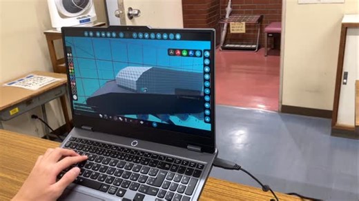コーダー道場熊本 | こちらはストームワークス。高校生のニンジャがゴリゴリ作ってくれています。見ているだけで楽しい。手軽に3D作れるのは凄い時代になったもんです。 #コーダー道場熊本 #熊本 #coderdojo #プログラミング教室 #熊本ママ | Instagram