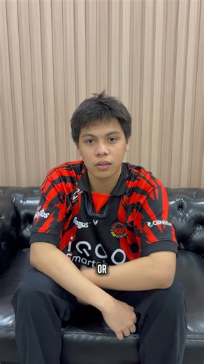 How did these four MPL ID players react to ArRay x Poe Gyi’s new track “Throne”? 🎧🤔Spoiler alert: they were super excited and gave it a solid first impression! Don’t forget to watch and listen to the full MV on MLBB Esports Myanmar’s YouTube channel. 🔥#CrossRegion #WeOwnThis #DynamicMPL #WellPlayed | MPL Indonesia