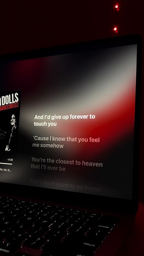 Exploring the Meaning Behind 'Iris' Lyrics
