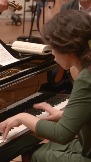 Experience the joy of Bach’s Keyboard Concerto No.3 in D Major performed by Beatrice Rana and the Amsterdam Sinfonietta🤩 Originally a violin concerto, this lively transcription showcases the virtuosic nature of the keyboard, further enhanced by the musicianship of Beatrice Rana and the Amsterdam Sinfonietta #Bach #PianoMusic #BaroqueMusic #PianoConcerto #Keyboard | Warner Classics & Erato