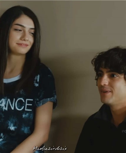 Mert ve Eylül'le Komik Medcezir Sahneleri