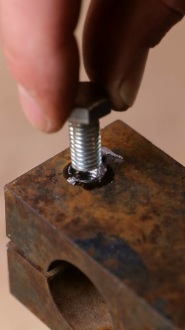 Threaded inserts get fixed in this new method