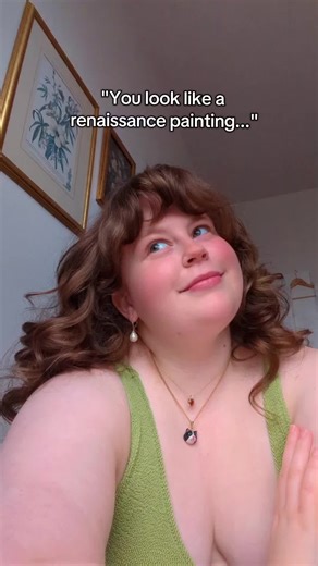 Exploring Pre-Raphaelite Influence in Plus Size Fashion