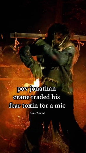 if the bullied boy from Gotham dropped an ep about his life, this would be the intro & part of his scarecrow villain origin story 🐦‍⬛🔥 #jonathancrane #dcscarecrow #dcvillains #gothamcity #jonathancranecosplay