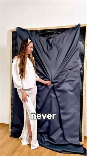 Artist Creates Portraits Using Dice