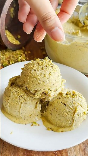 Easy 3-Ingredient Pistachio Ice Cream 💚