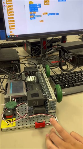 VEX Test Bed Level 2 Program 1 Limit Switch #shorts