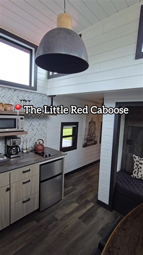 The Little Red Caboose! ✨📍 15 minutes from Athens, OhioThis is the largest of our 5 cabooses and it's really a one of a kind getaway! Our only train car with the original metal water tank anchored to the ceiling ♥️. Queen bed and toddler reading/sleeping nook Kitchenette & bathroom Welcome basket with local goodies to try! Private fire pit Guests have access to over 400 acres of farmland, nature trails, ponds, a pavilion and so much more! #athensohio #hiddengems #hideawayonthehocking#traincar #