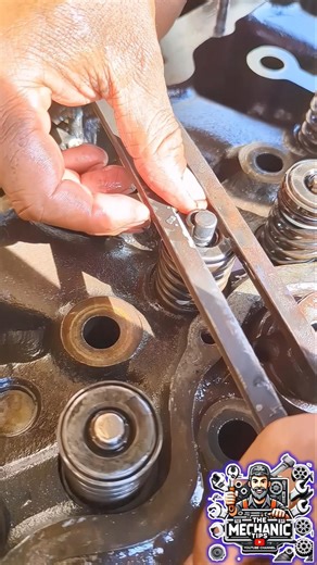 Valve Locks Installed in Just 7 Seconds #mechanic #engine #automobile #viralvideo #satisfying #how