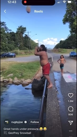 High speed water jets 💦 #physics #science #experiment #interestingfacts #howdoesitwork #reels | The Action Lab