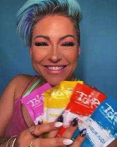 799 reactions · 77 shares | Check out our hottest colors before they're gone!  "This natural hair dye is AWESOME. I got it in Pink and the color turned out better than I could've hoped! Washing it out isn't a mess and the color stays in exactly as long as it says. Zero complaints!" ⭐️⭐️⭐️⭐️⭐️  100% Vegan  Cruelty-Free  60+ Colors | Splat Hair Color | Facebook