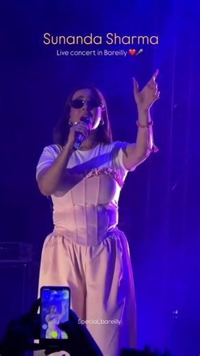 Sunanda Sharma live Jhumka Bareilly me 😆 #sunandasharma #concert #latestpunjabsong #live