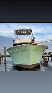 💧 1980 Silverton flybridge 37 💧 foot length 14 foot beam 3‘7“ draft. Workhorse full ceramic tint all around to block out heat generator has been removed. New Lowrance elite fishfinder chart plotter. New Bottom paint and zincs every year. hull is solid. Electric windless. LED lights all around. Entire deck and hull has new gelcoat. Twin Perkins inline 6 6-354 turbo charged 1500 hours port 2000 hr starboard. 300 gallon fuel tanks. New Cummins holset H1c turbochargers. New injection pumps. New in