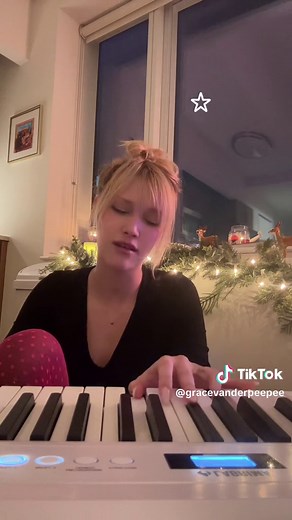 Grace VanderWaal Singing Talent and Stargirl Journey