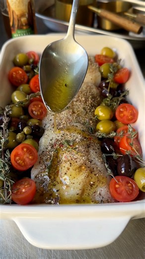 Mediterranean style Baked Cod recipe https://sofiaafoodie.com/recipe.php?id=52 | Sofiaa Foodie
