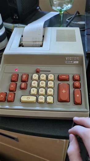 Victor 305 adding machine #asmr #retro #retrotech #vintage