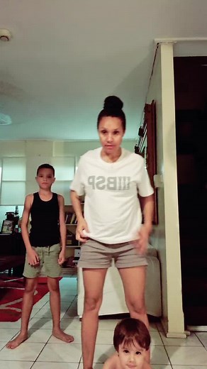 Stephanie Calvert on TikTok