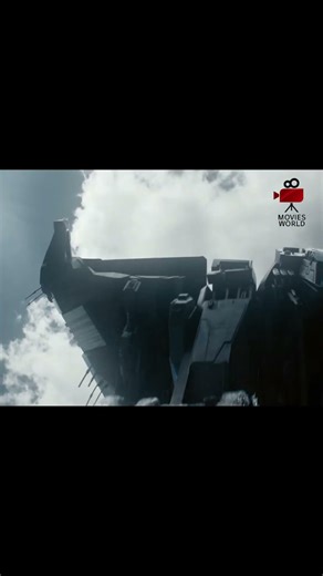 Alien Machine Chase in the River | War Machine (2026)