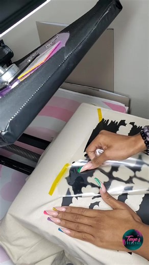 🖤Celebrating culture, history, and legacy—it's more than a moment, it's a movement✊🏾 One custom piece at a time🤎 Support Black creativity & wear it with pride. 📩 Orders open! . #BlackHistoryMonth #SupportBlackBusiness #CustomShirts #BlackOwned #behindthescenes