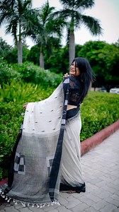 Comfort bhi sunder bhi what else do we want ! Blouses which speak of elegance and functionality . . WhatsApp me on 8802999333 Fri more details . . #handmadeinindia #anumishra . . { smocking blouses , Pantex blouses , cotton blouses , comfort fit } | Anu Mishra