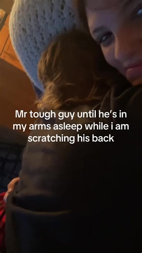 shaun-tay (@shauntay9)’s video of Back Scratching