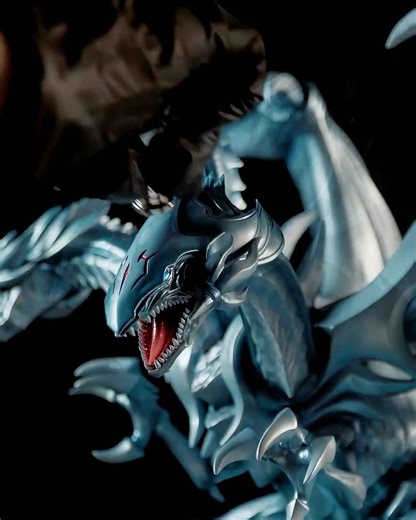 Journey from clay to masterpiece Blue Eyes Ultimate Dragon diorama