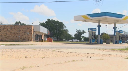 Suspect shot dead by Paris police after injuring state trooper with a knife