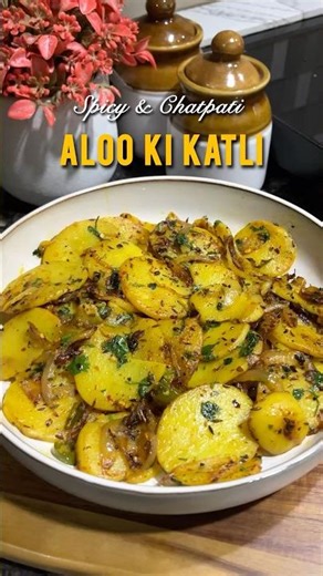 ALOO KI KATLI is pure comfort Quick, simple & so addictive || #easyrecipes #aloorecipe #alookatli
