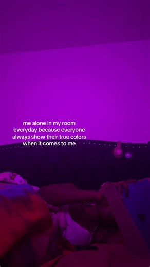 alwaysaalone.com (@alwaysaalone.com)’s video of true colors