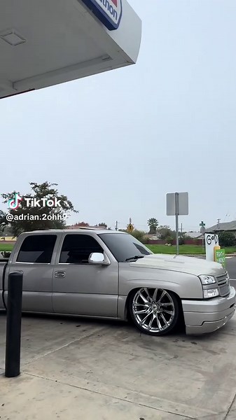 Custom Bagged Chevrolet Silverado Truck Showcase