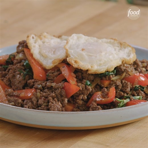 Spicy Basil Beef (Pad Krapow) is one of the most-popular street food dishes in Thailand! Chef Jet Tila says you can swap in your favorite proteins 💪 Don't miss Jet on #GroceryGames Flavortown Academy, Wednesday at 9|8c. Get the recipe: https://foodtv.com/3Gm4Cex | Food Network