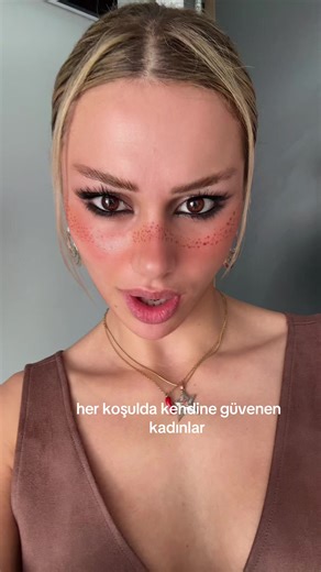 Building Confidence in Women: The Key to Self-Esteem