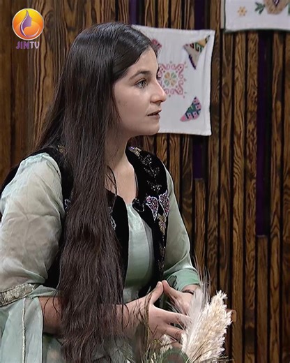 2.3K views · 121 reactions | NÛPELDA HEREKOL: ROJAVA QADA ŞOREŞ Û BERXWEDANÊ YE, GELEK DESTAN HATINE NIVÎSANDIN https://youtu.be/jEVHX8tq3WY Festîvala Filmên Navneteweyî ya Rojava Qamişlo – 13 mijdarê 2025' an #jintv #JinJiyanAzadî #صوت_المقاومة #FreeCinema #SharedStories #mihricanfilmananavneteweyiyar #festîvala_rojava #cinema #sînema #film #qamişlo #mfnr #short_film #documentary #kurdistan | Jin Tv | Facebook