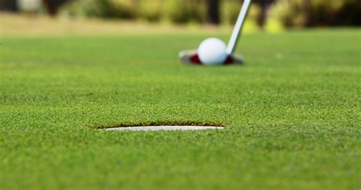 golfer-playing-golf-2023-11-27-05-01-10-utc