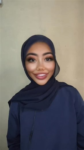 Devira Aulia on Instagram: "Yuk kita duet!🥰 Kesalahan eja seringkali kita temukan dalam kehidupan sehari-hari, bahkan di ruang publik sekali pun. Di video kali ini, mari kita belajar mengenai penulisan kata dasar dan partikel. Semoga bermanfaat dan selamat berduet 🤗❤️ Sumber: EYD V Kemendiksasmen [Video ini diunggah untuk memenuhi Latihan 15 Mata Kuliah Bahasa Indonesia dalam Tahap Persiapan Bersama Universitas Padjadjaran] @sastraindonesiaunpad @tpbunpadofficial #TPBUnpad2025 #TPBBahasaIndone