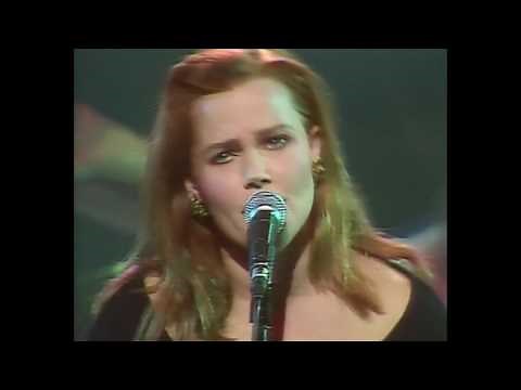 Belinda Carlisle - Heaven is a Place on Earth (The Prince's Trust Concert '88) HD