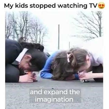 This Portable Microscope Lets Kids Discover a Hidden World 🔬🌿