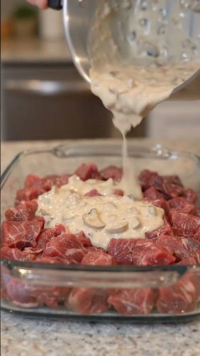 🥩🍄 Slow Cooker Creamy Beef Tips