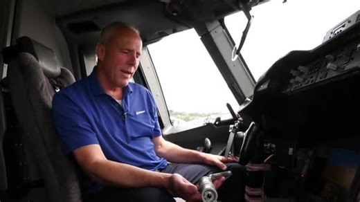 Thirty years after the first 777 flight, former Chief Test Pilot John Cashman shares his memories with current 777 Chief Pilot Ted Grady. Watch as he reminisces about the inaugural takeoff, and the dedication and teamwork that made it happen. ✈️ | The Boeing Company